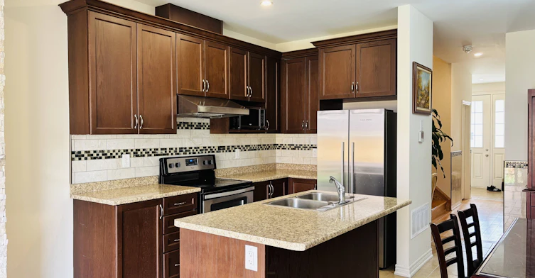 12 Rangemore Road, Brampton, ON, L7A 4V8 - 7