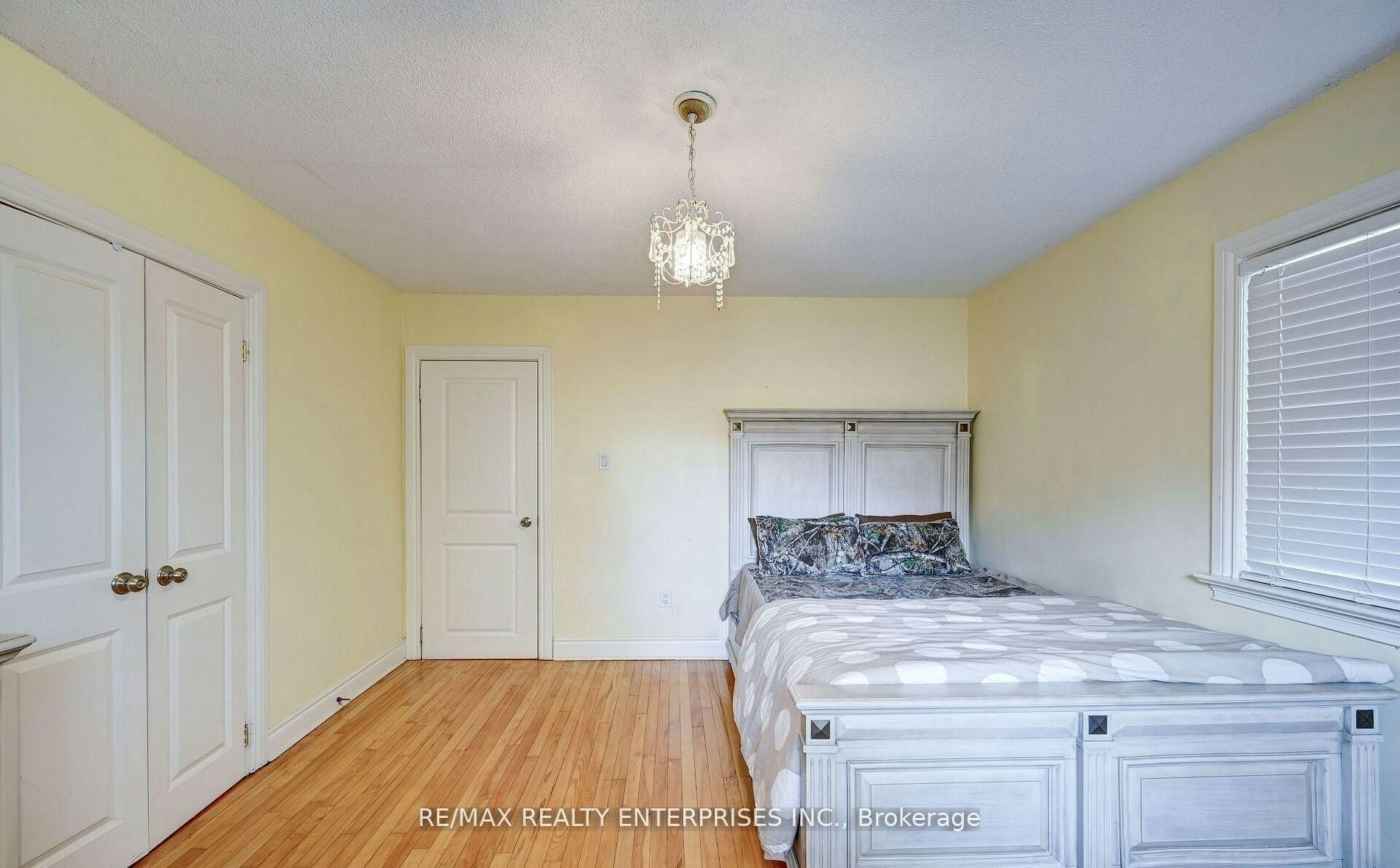 1235 Old River Road, Mississauga, ON, L5G 3G2 - 13