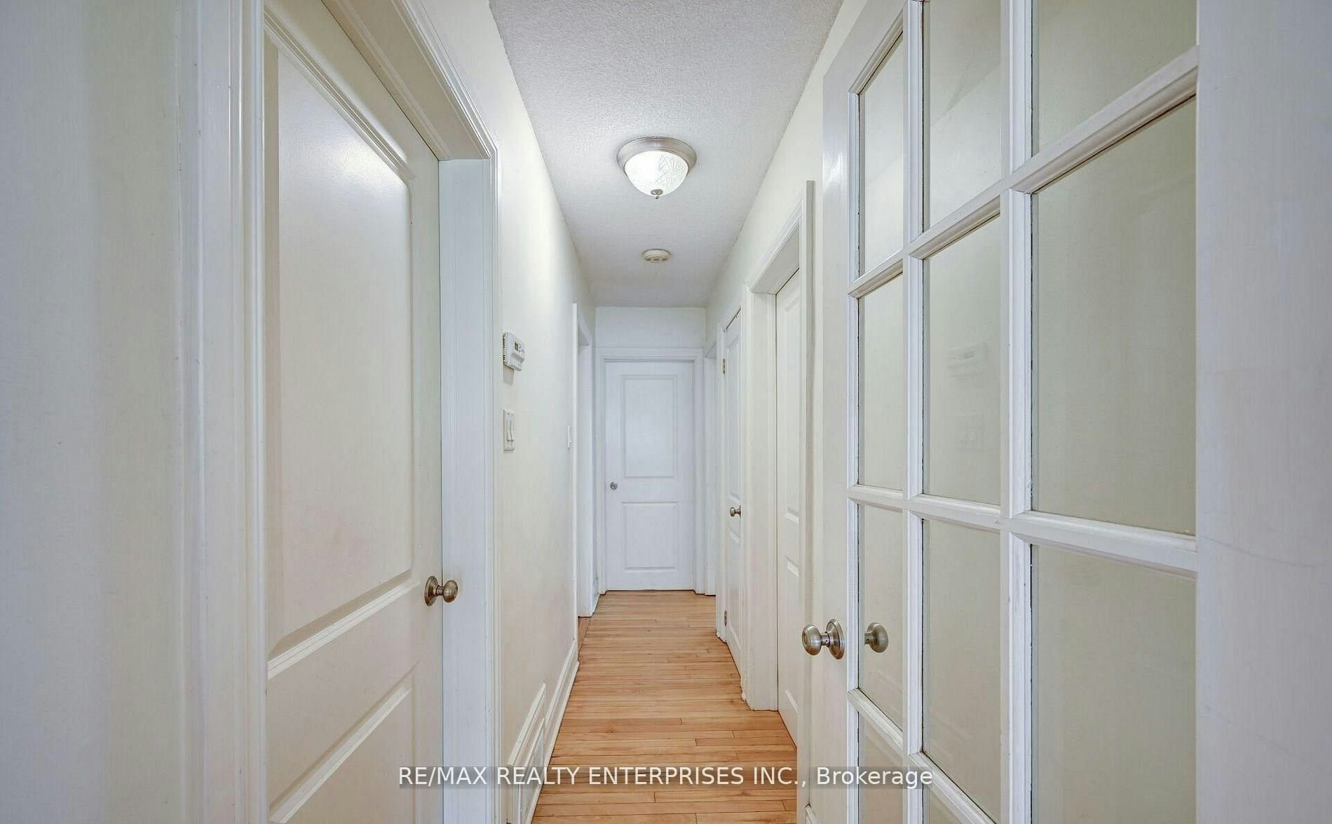 1235 Old River Road, Mississauga, ON, L5G 3G2 - 11