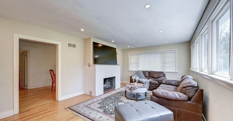 1235 Old River Road, Mississauga, ON, L5G 3G2 - 20