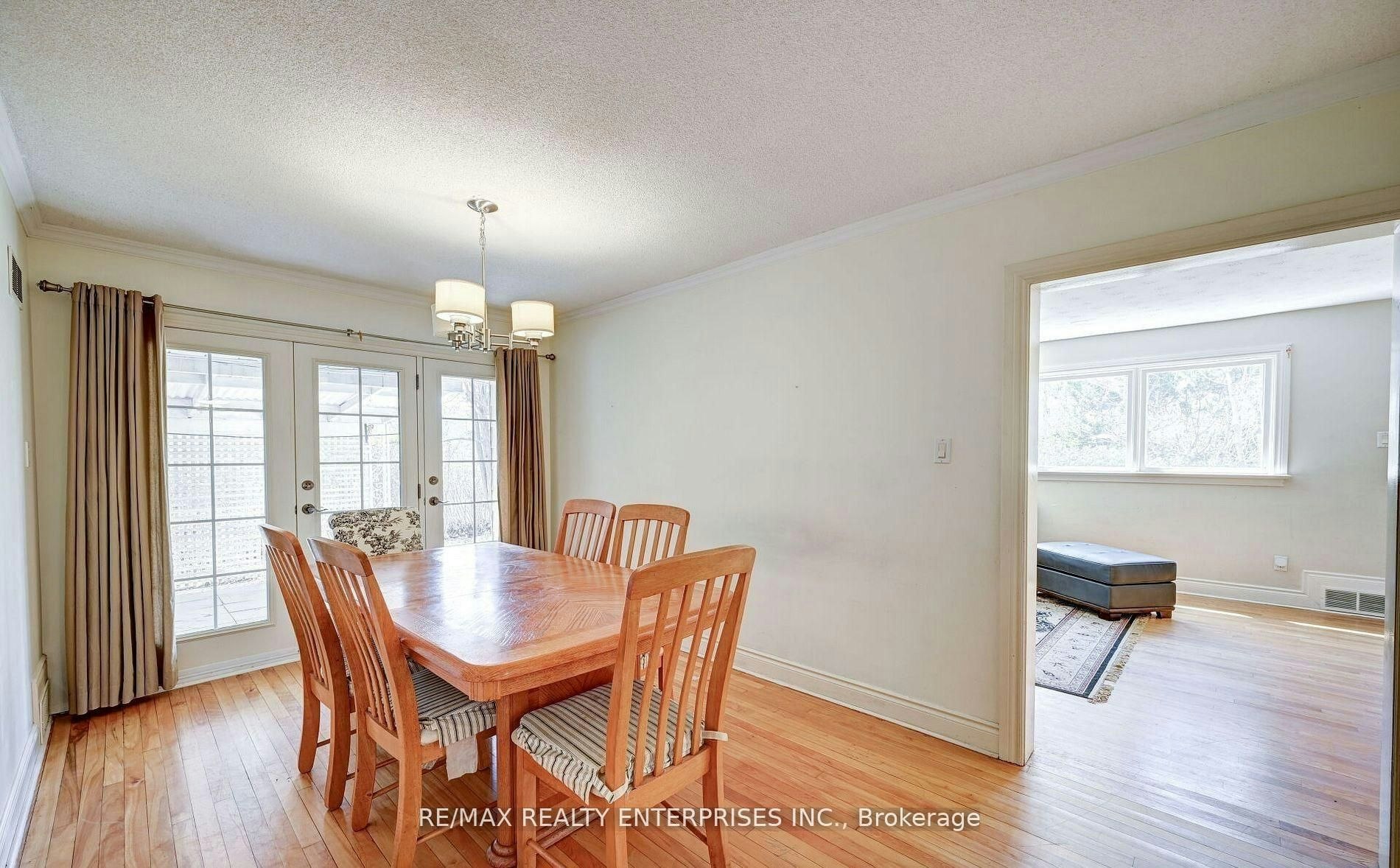 1235 Old River Road, Mississauga, ON, L5G 3G2 - 21
