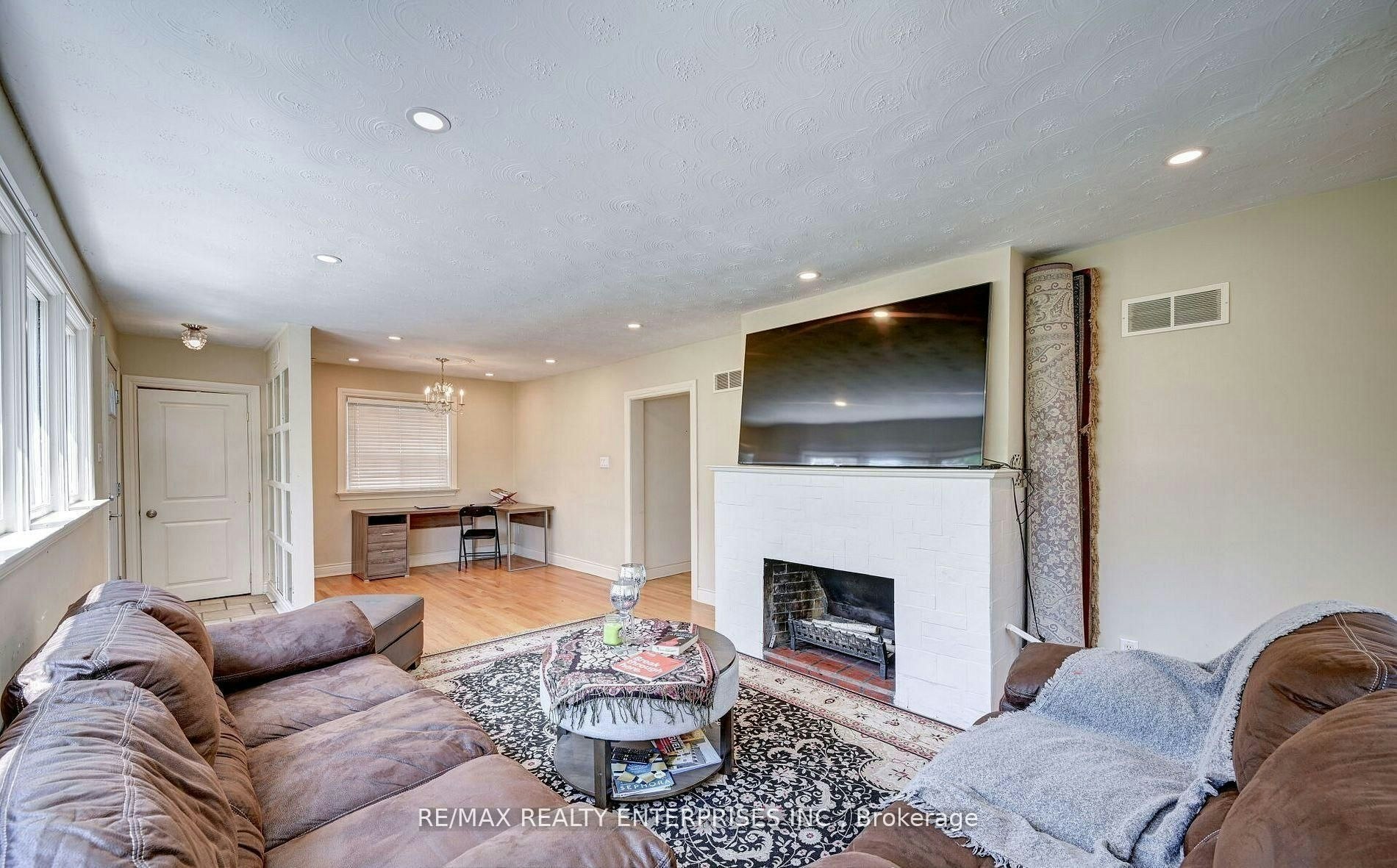 1235 Old River Road, Mississauga, ON, L5G 3G2 - 7