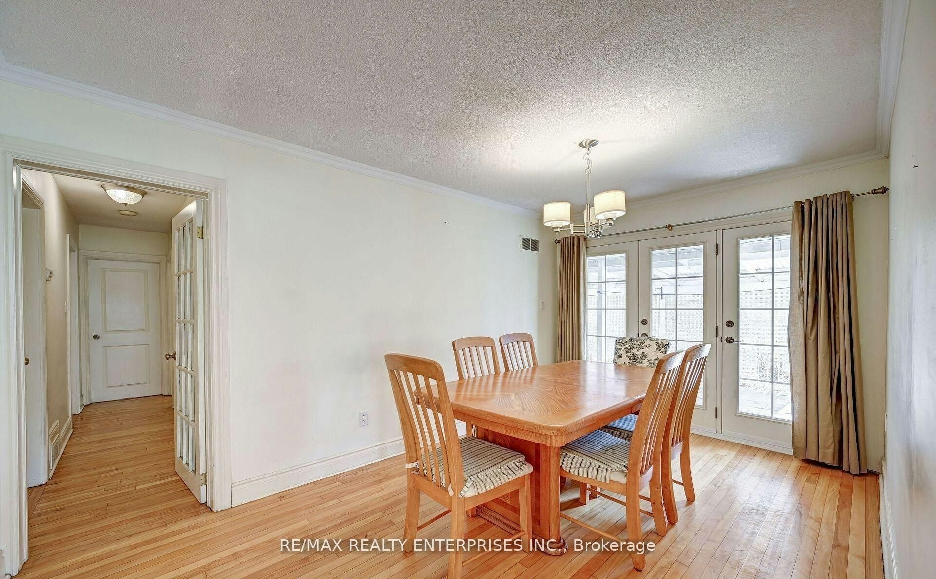 1235 Old River Road, Mississauga, ON, L5G 3G2 - 10