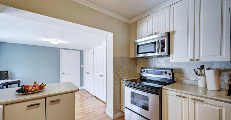 1235 Old River Road, Mississauga, ON, L5G 3G2 - 12