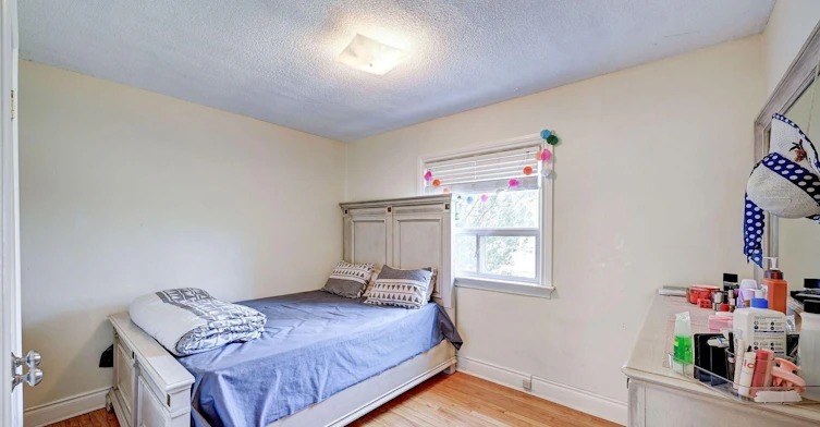 1235 Old River Road, Mississauga, ON, L5G 3G2 - 9