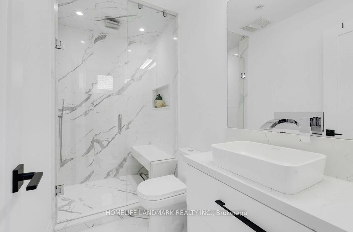 upper-58 Carrick Avenue, Toronto, ON, M6N 3J5 - 22