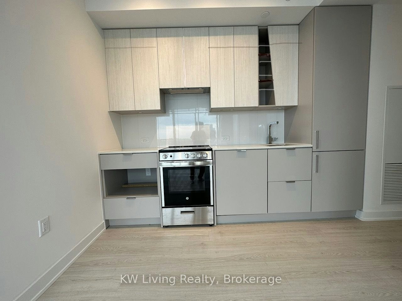 2204-3883 Quartz Road, Mississauga, ON, L5B 0M4 - 3