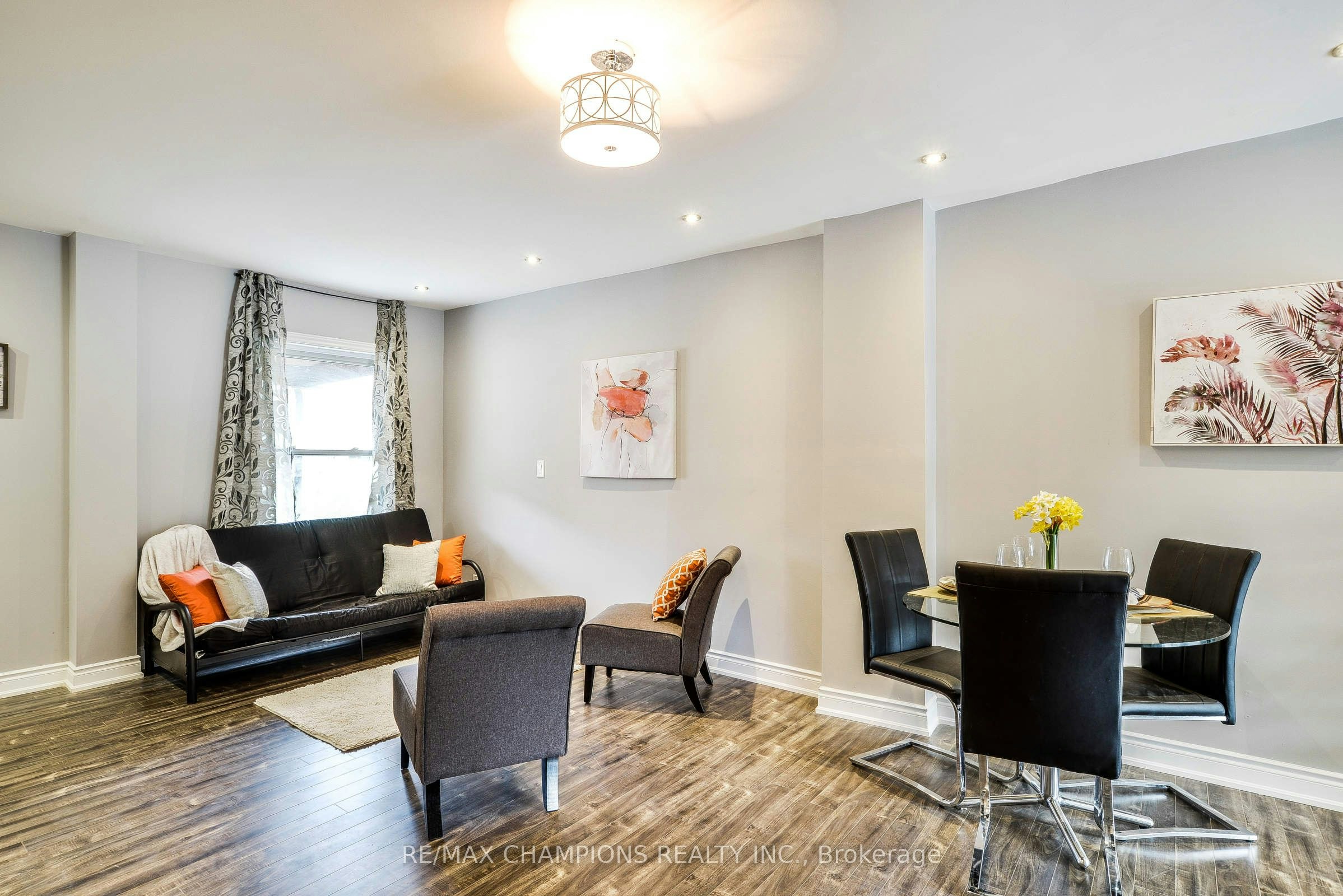 Main-734 Willard Avenue, Toronto, ON, M6S 3S5 - 9