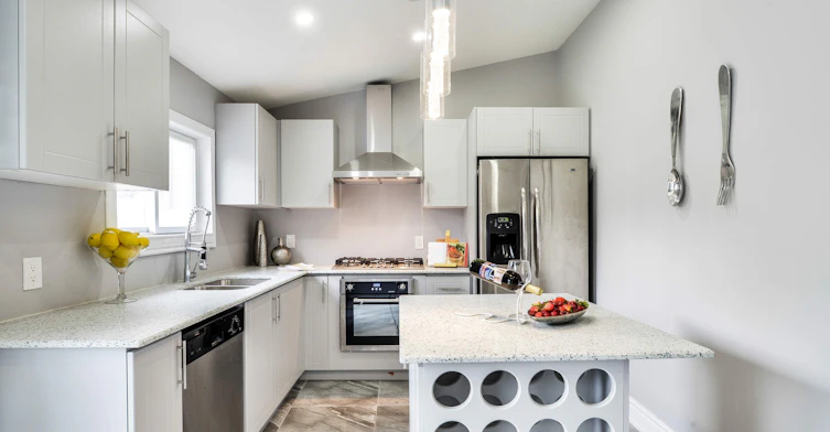 Main-734 Willard Avenue, Toronto, ON, M6S 3S5 - 15