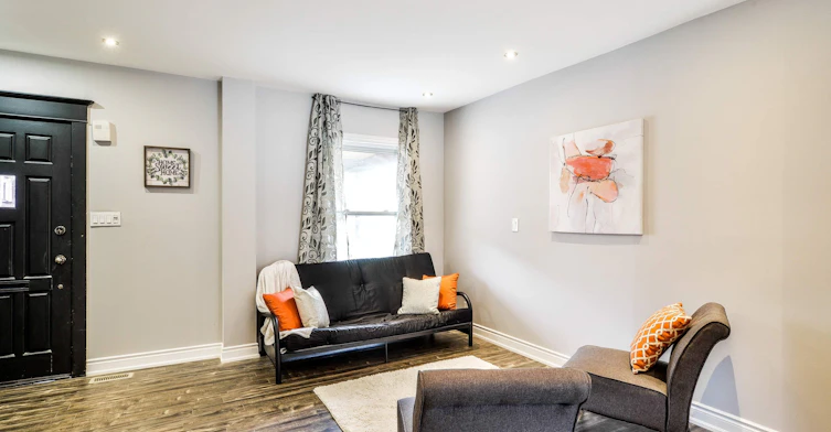 Main-734 Willard Avenue, Toronto, ON, M6S 3S5 - 10