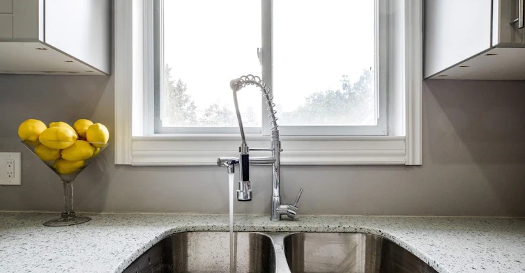 Main-734 Willard Avenue, Toronto, ON, M6S 3S5 - 19