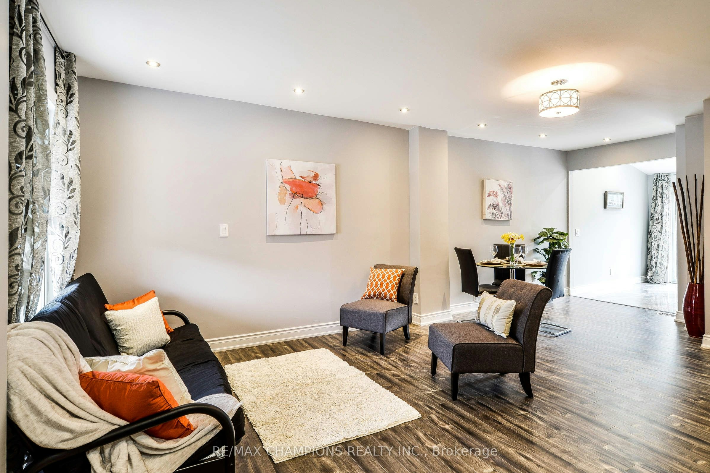 Main-734 Willard Avenue, Toronto, ON, M6S 3S5 - 8