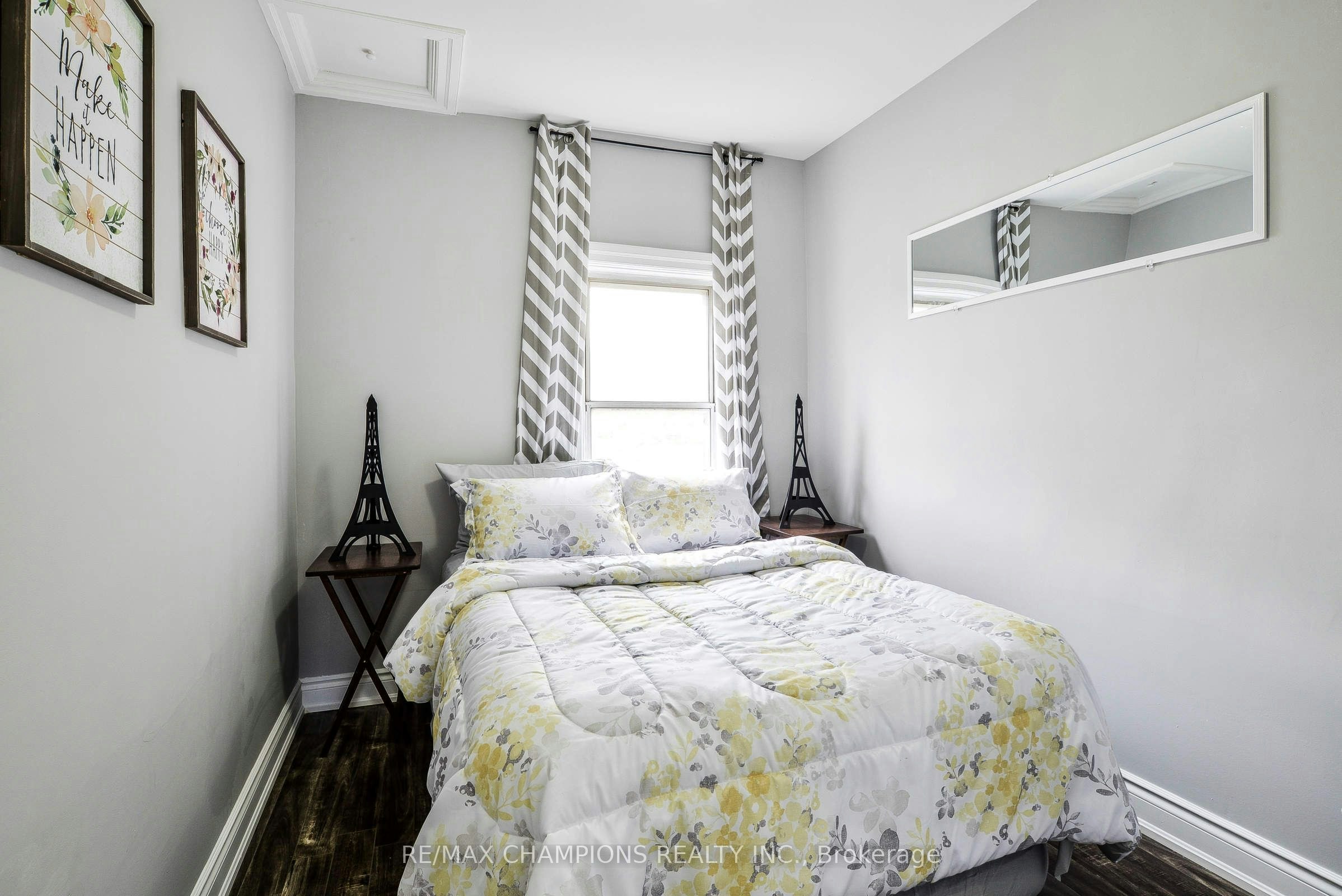 Main-734 Willard Avenue, Toronto, ON, M6S 3S5 - 27