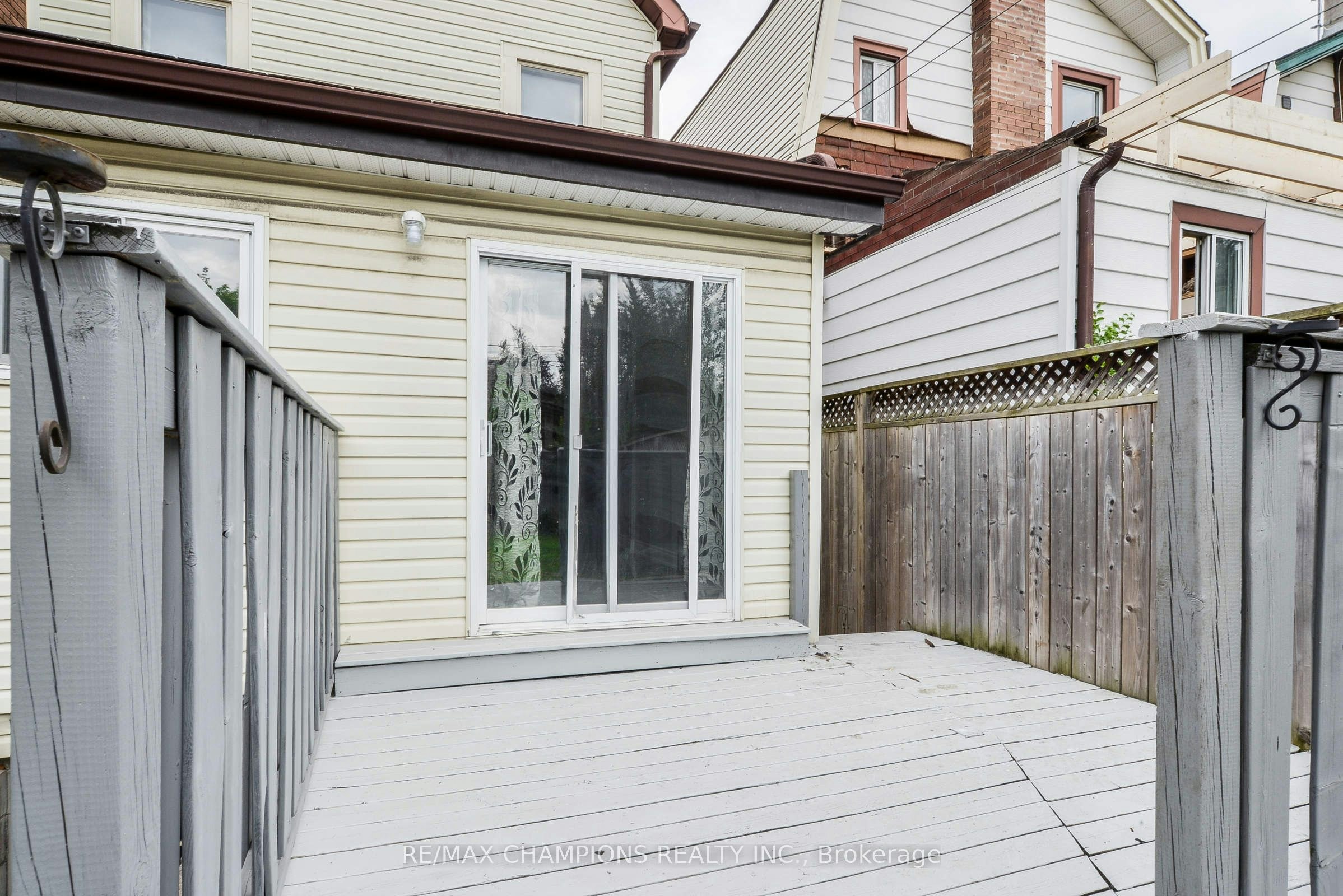 Main-734 Willard Avenue, Toronto, ON, M6S 3S5 - 32