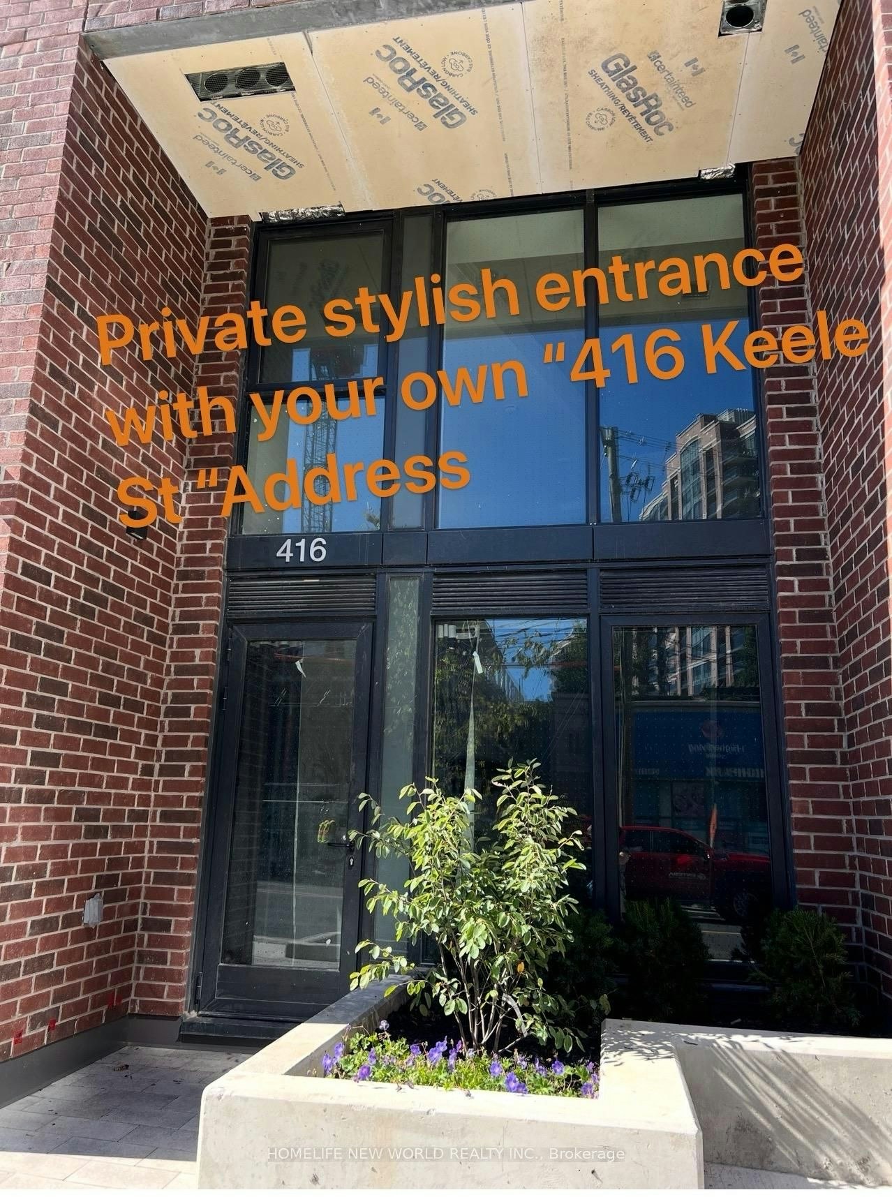 102-1 Vine Avenue, Toronto, ON, M6P 0C8