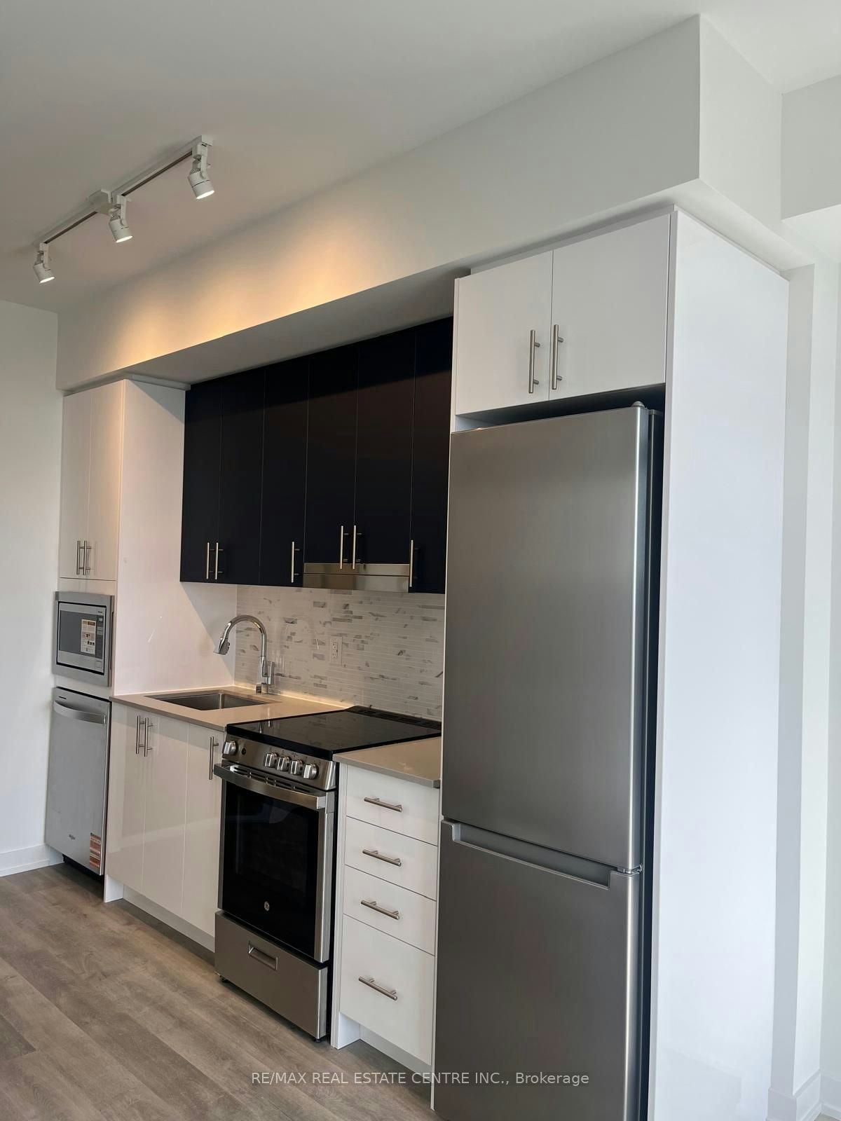 2907-5105 Hurontario Street, Mississauga, ON, L4Z 3X7 - 14