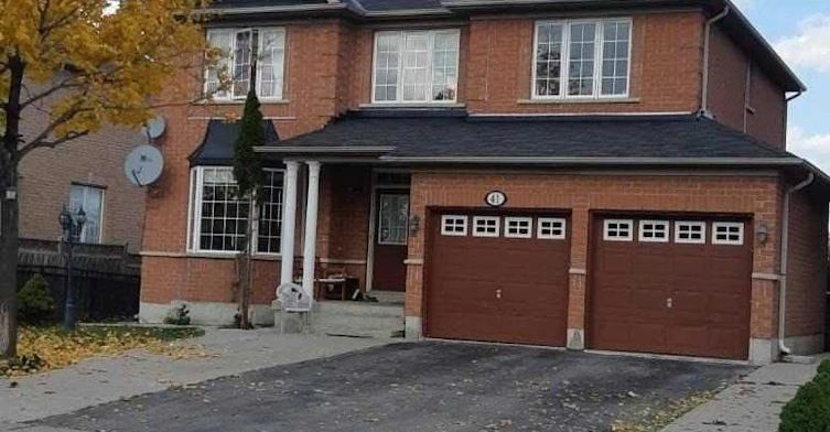 41 Thorndale Road, Brampton, ON, L6P 1G9