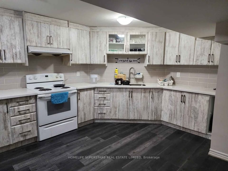 Lower Level ( Legal Apt.)-75 Parkside Drive, Brampton, ON, L6Y 3A2 - 2