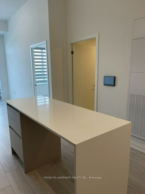 395 Dundas Street W, Oakville, ON, L6M 5R8 - 6