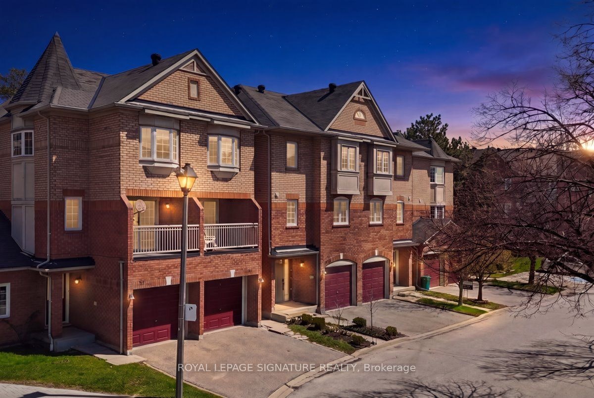 29-6950 Tenth Line W, Mississauga, ON, L5N 6Y1