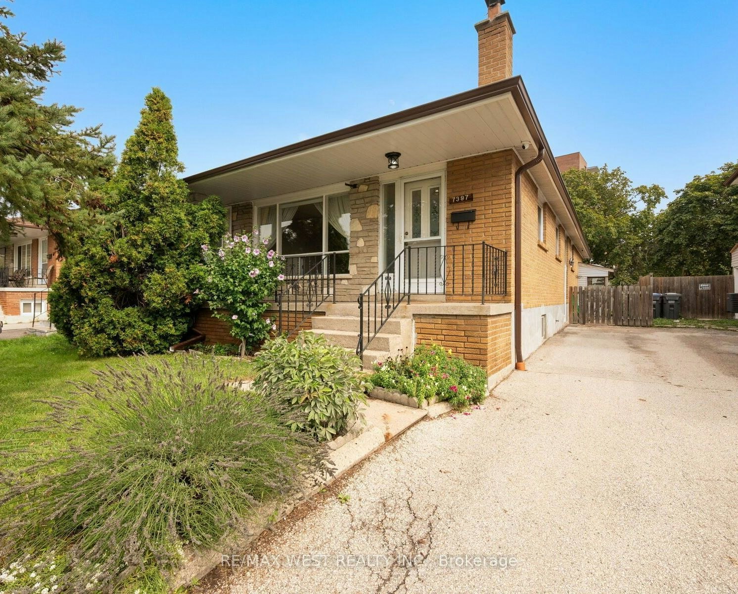 7397 Catalpa Road, Mississauga, ON, L4T 2T2