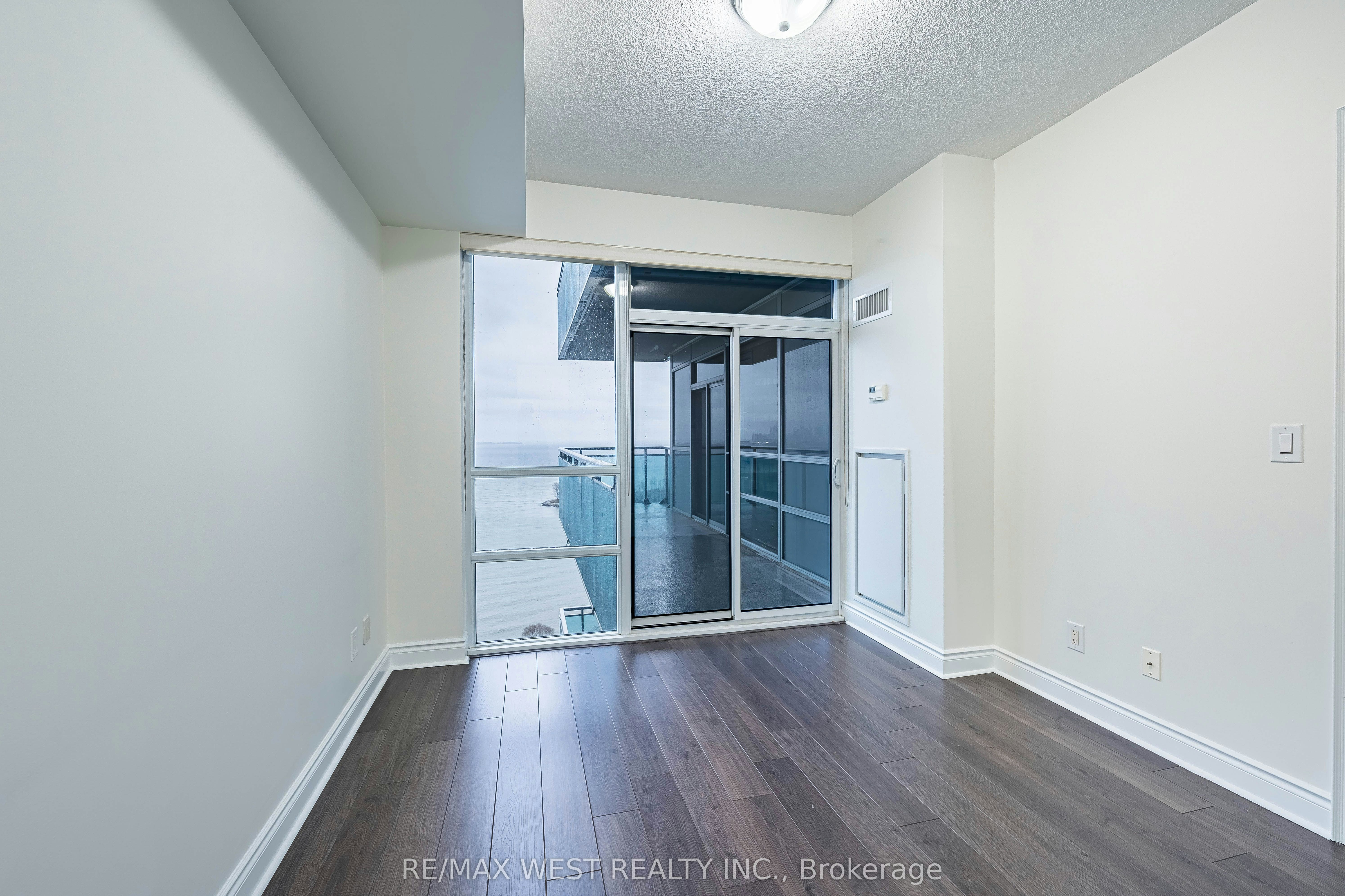 2308-16 Brookers Lane, Toronto, ON, M8V 0A5 - 30
