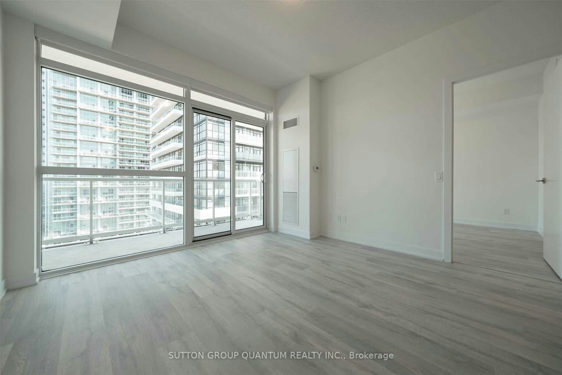 1026-251 Manitoba Street, Toronto, ON, M8Y 0C7 - 4