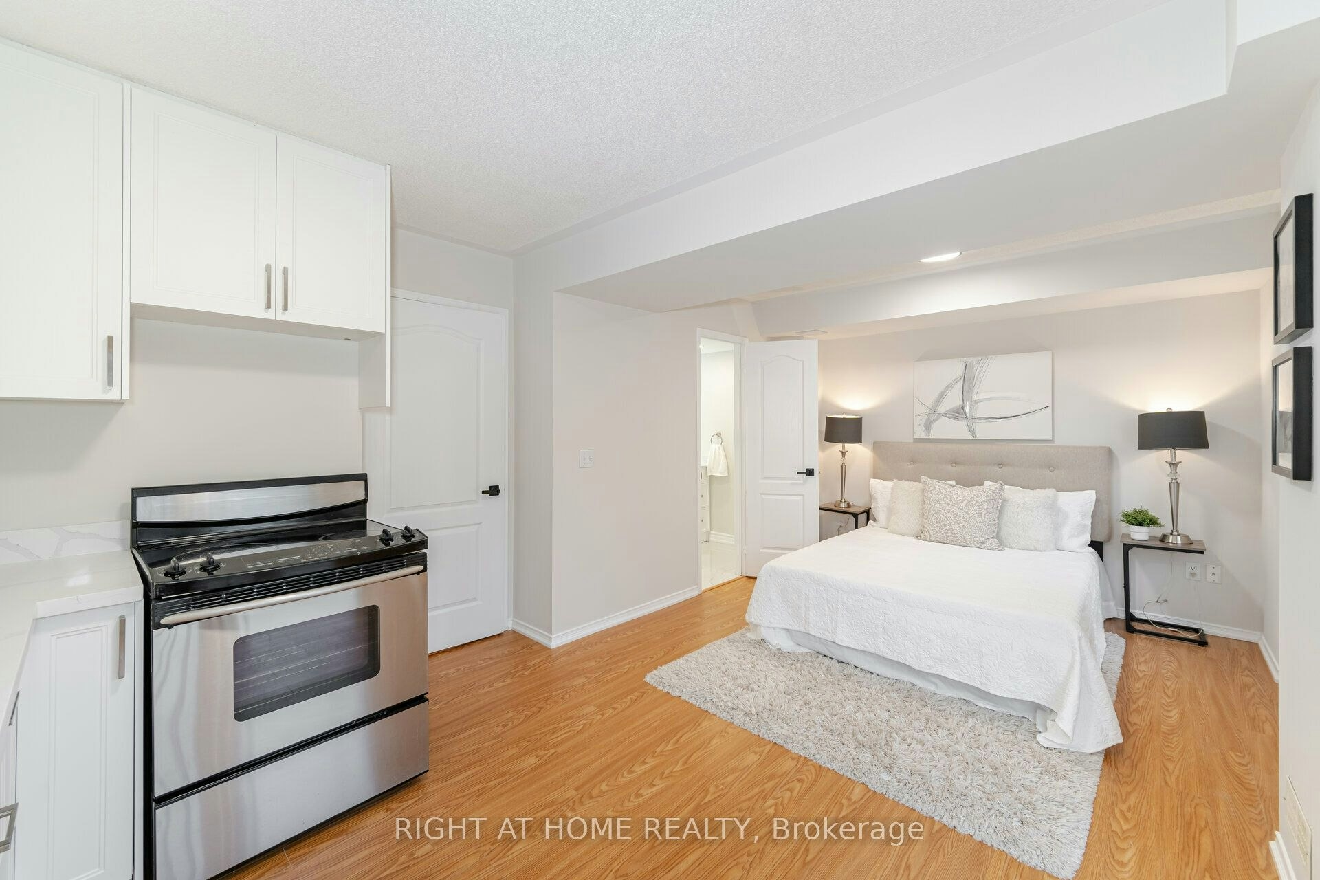 3388 Southwick Street, Mississauga, ON, L5M 7L5 - 10
