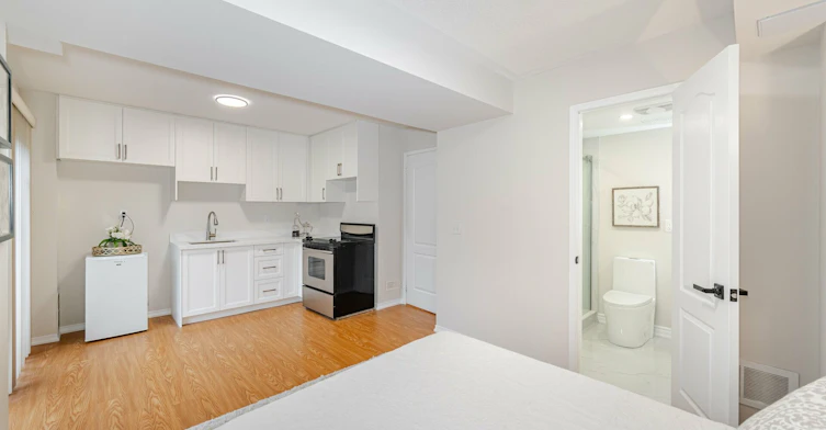 3388 Southwick Street, Mississauga, ON, L5M 7L5 - 11