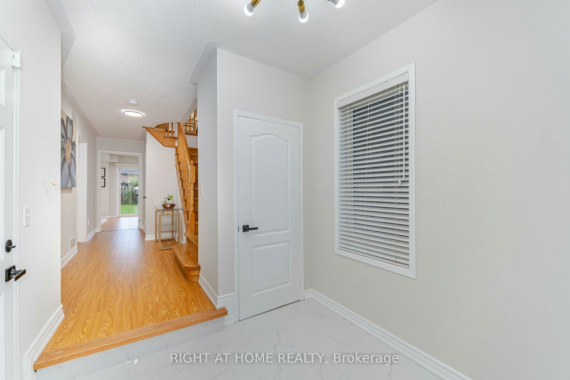 3388 Southwick Street, Mississauga, ON, L5M 7L5 - 7