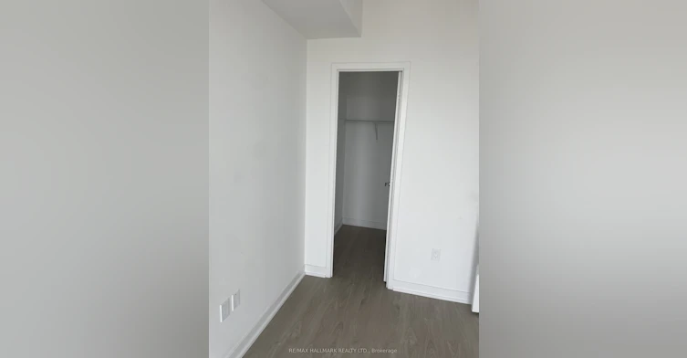 4111-3900 Confederation Parkway, Mississauga, ON, L5B 0M3 - 5