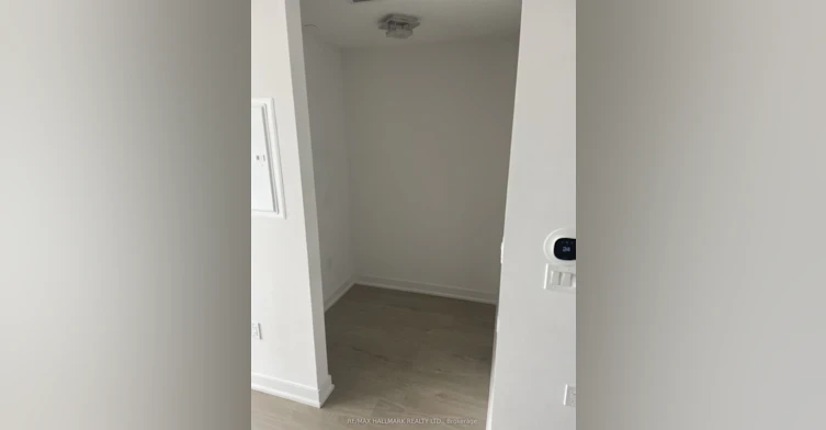 4111-3900 Confederation Parkway, Mississauga, ON, L5B 0M3 - 6