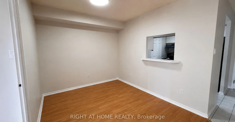511-265 Enfield Place, Mississauga, ON, L5B 3Y6 - 4