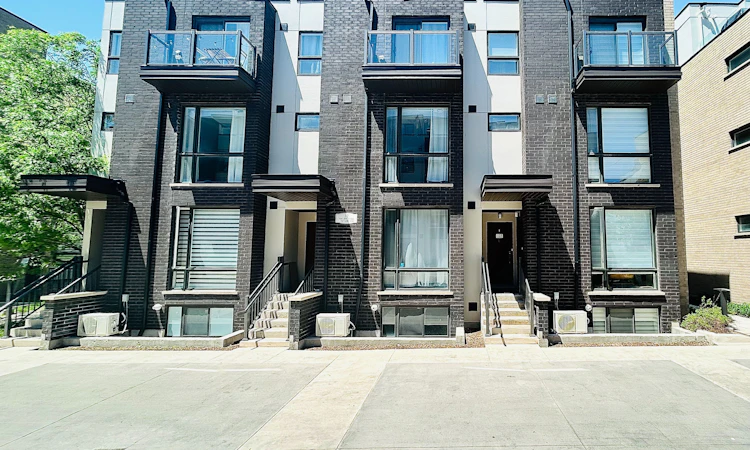 123-32 Fieldway Road