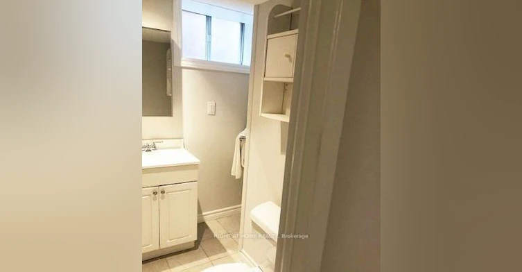 5 Wanita Road, Mississauga, ON, L5G 1A9 - 15