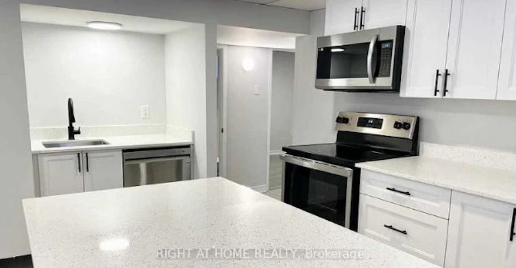 5 Wanita Road, Mississauga, ON, L5G 1A9 - 8