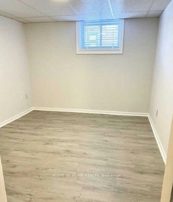 5 Wanita Road, Mississauga, ON, L5G 1A9 - 11