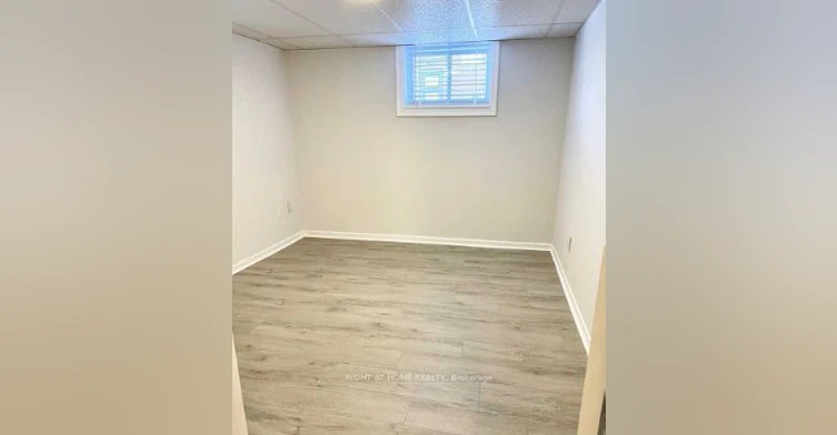 5 Wanita Road, Mississauga, ON, L5G 1A9 - 11