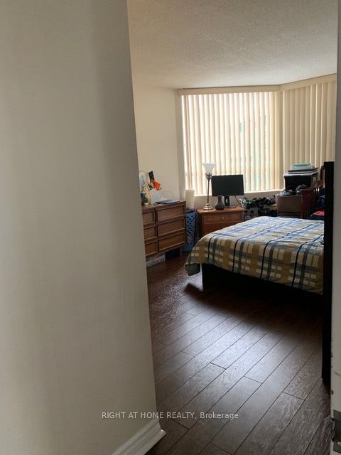 811-50 Kingsbridge Garden Circle, Mississauga, ON, L5R 1Y2 - 13