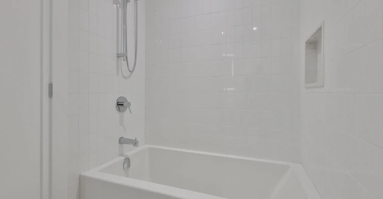 1-Main Floor-266 Indian Grove, Toronto, ON, M6P 2H5 - 9
