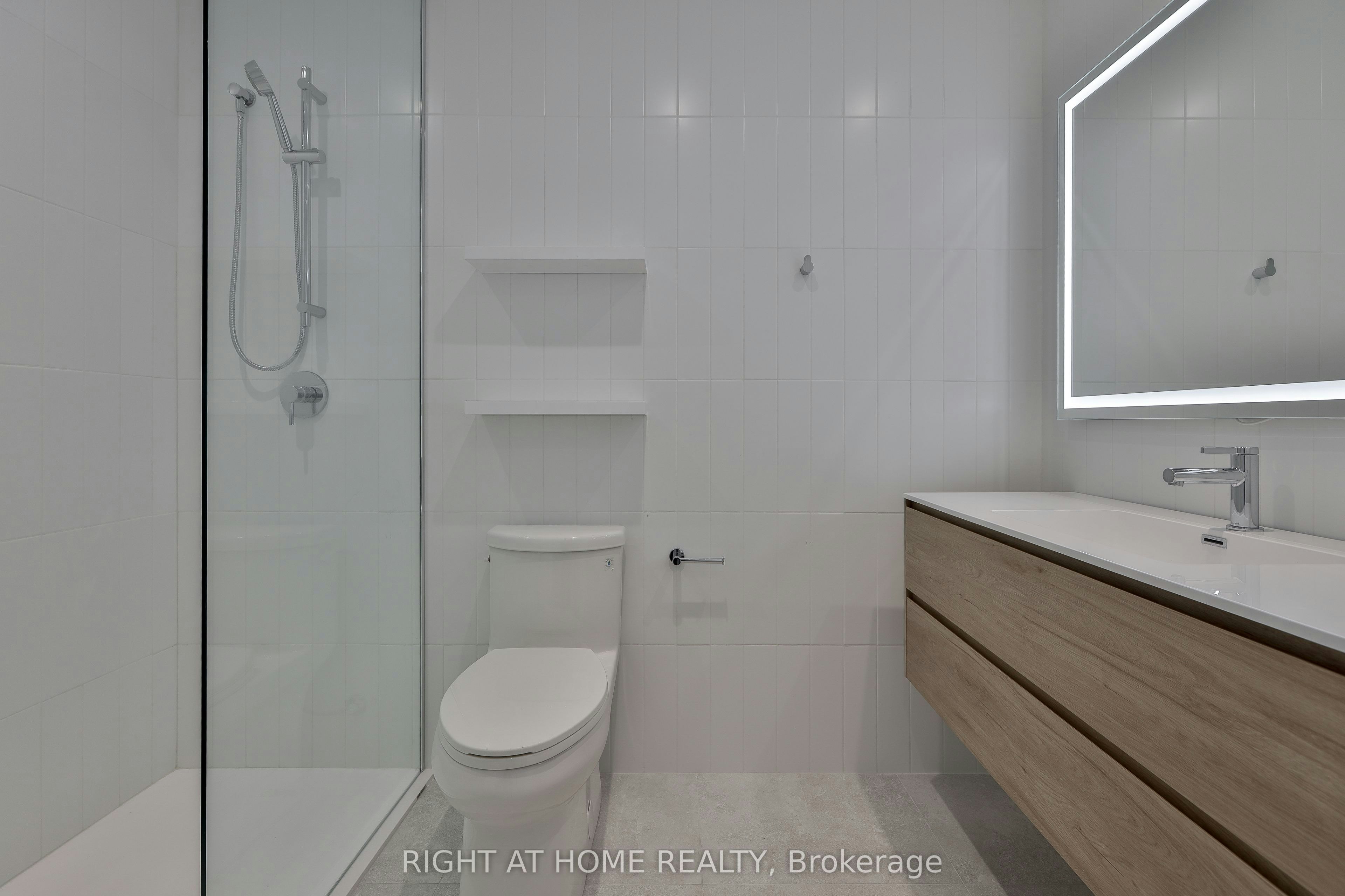 1-Main Floor-266 Indian Grove, Toronto, ON, M6P 2H5 - 12