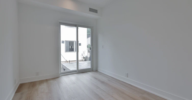 1-Main Floor-266 Indian Grove, Toronto, ON, M6P 2H5 - 10