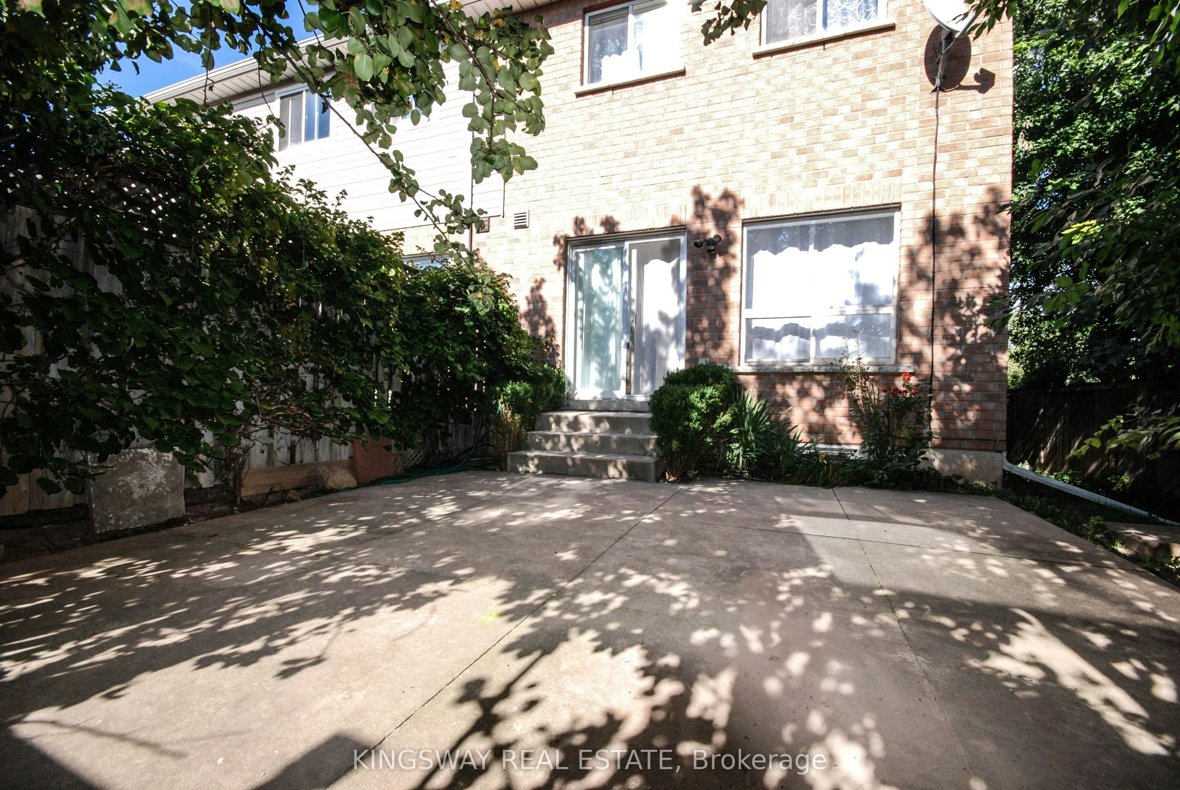 610 Angela Court, Burlington, ON, L7L 7A4 - 31