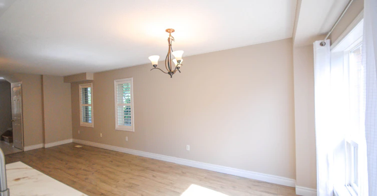 610 Angela Court, Burlington, ON, L7L 7A4 - 11