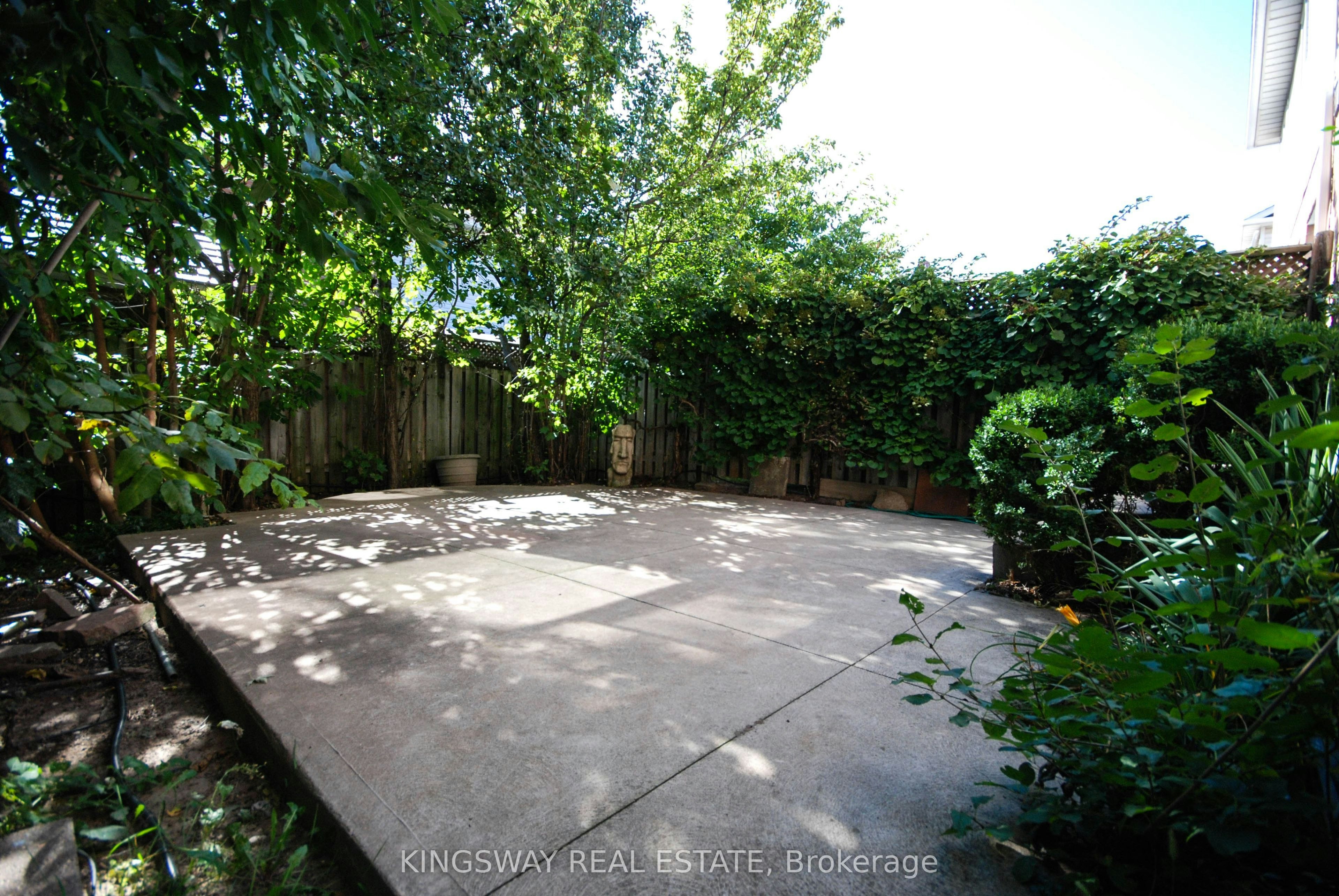 610 Angela Court, Burlington, ON, L7L 7A4 - 33