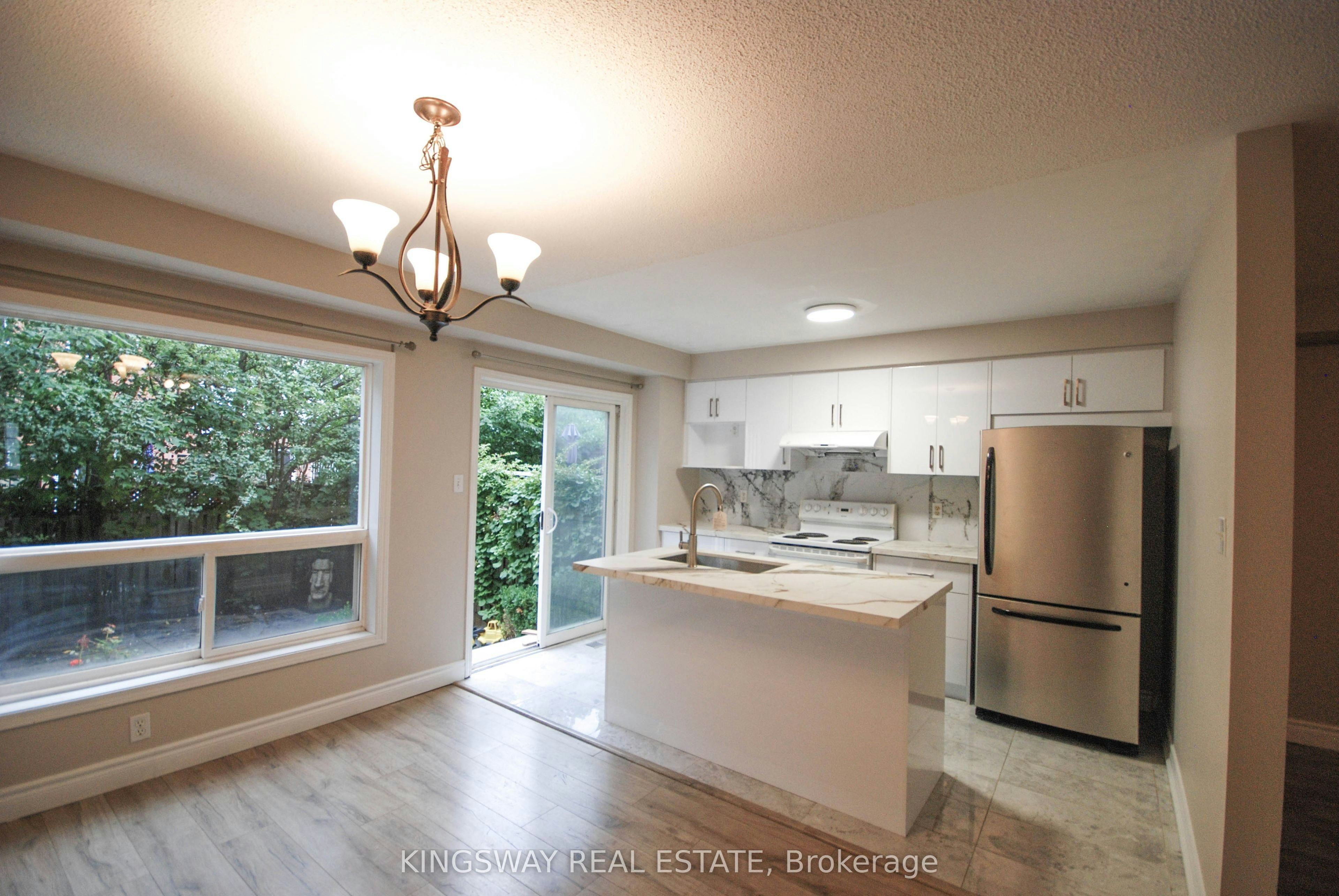 610 Angela Court, Burlington, ON, L7L 7A4 - 4
