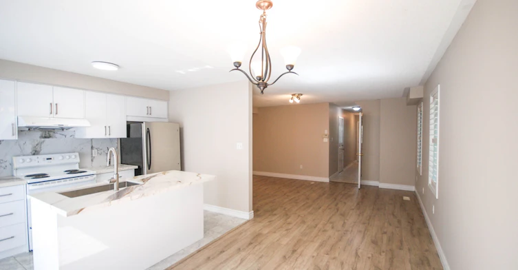 610 Angela Court, Burlington, ON, L7L 7A4 - 3