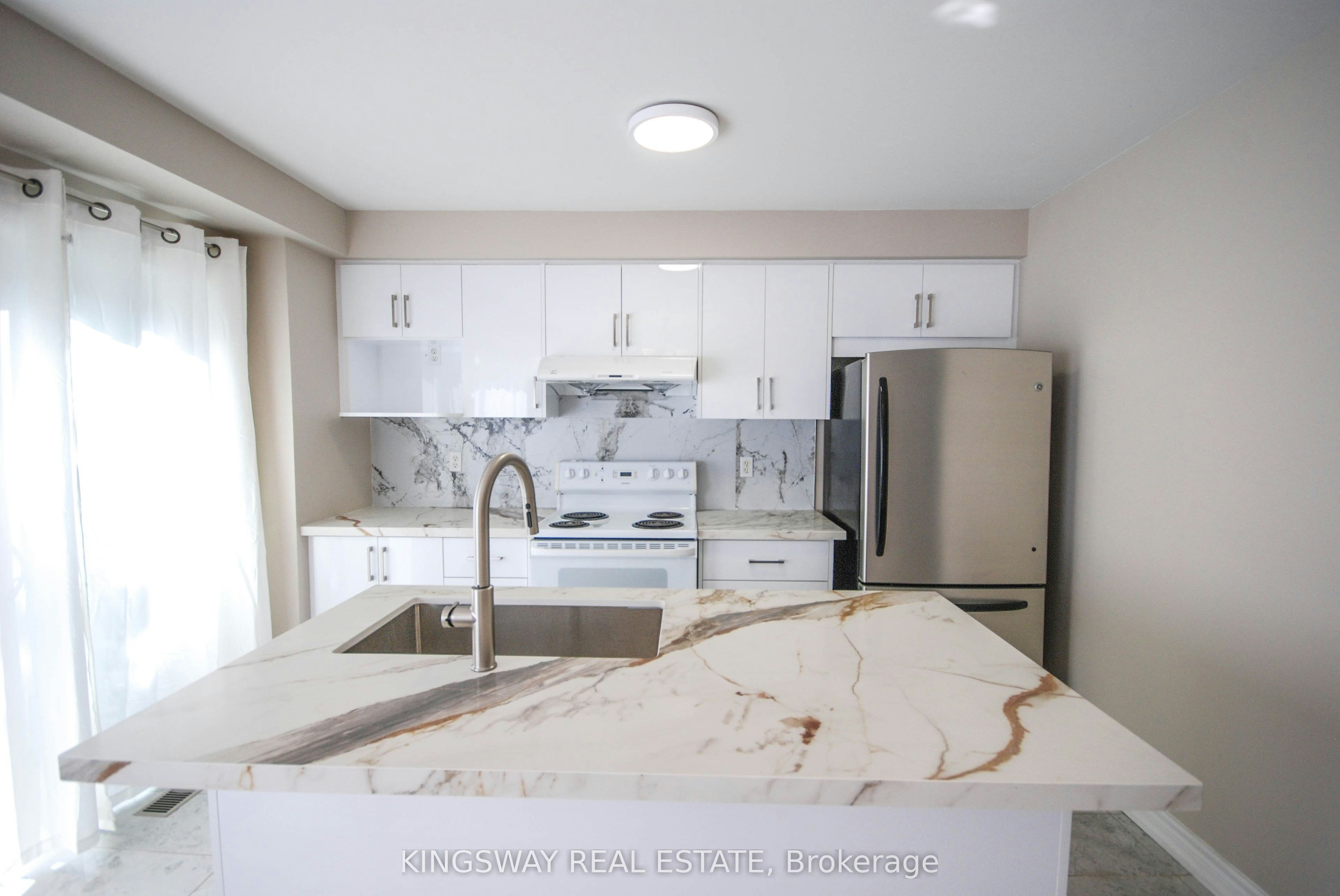 610 Angela Court, Burlington, ON, L7L 7A4 - 6