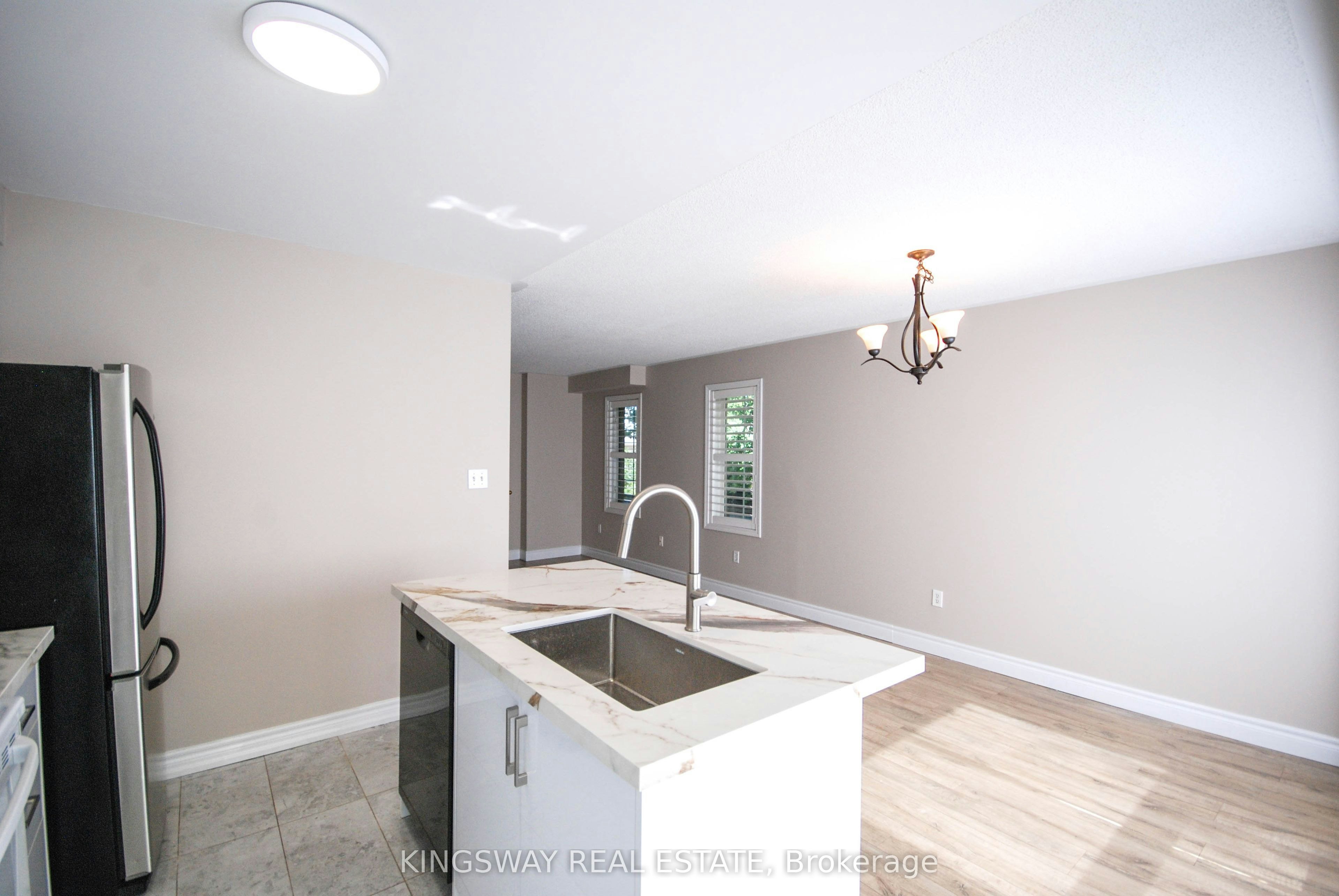 610 Angela Court, Burlington, ON, L7L 7A4 - 8