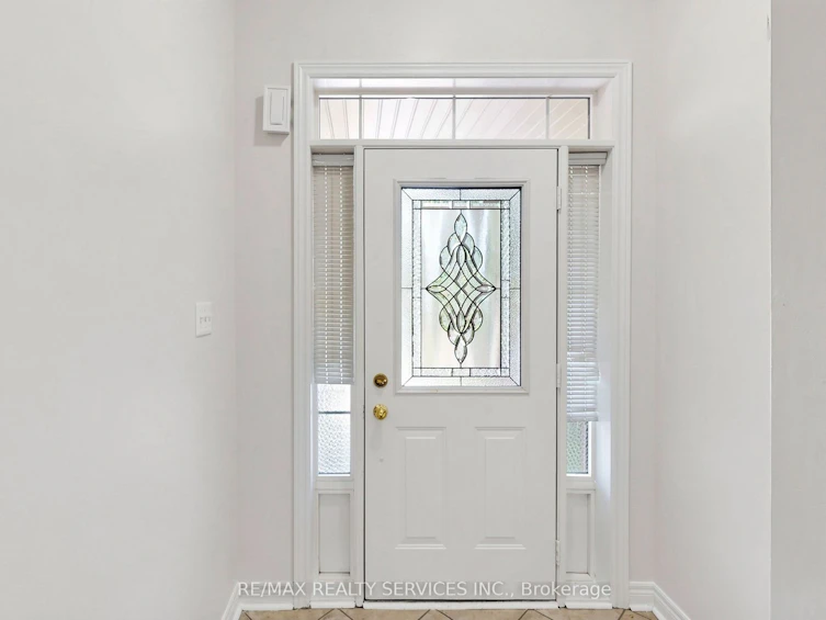 50 Rocky Point Crescent, Brampton, ON, L6V 4R7 - 4